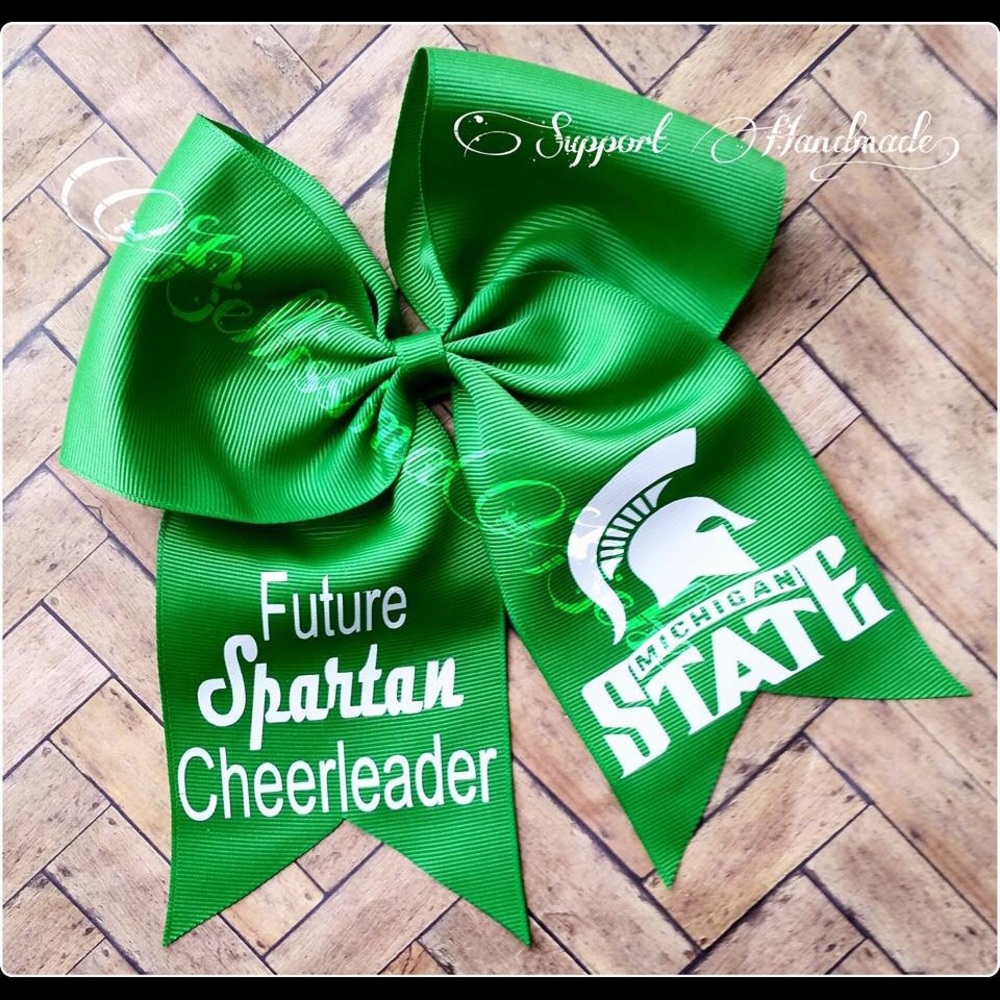 Michigan State Spartan Cheerbow NEW